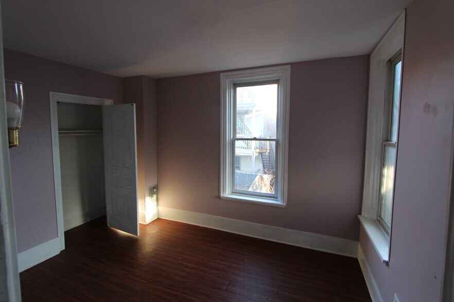 2nd Fl Middle Bedroom - 1802 Penn St