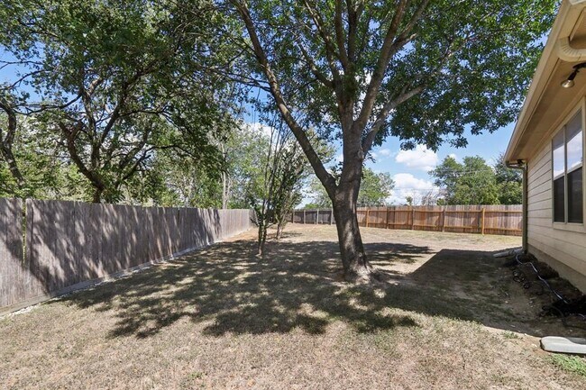 Building Photo - 7117 Cromarty Ln