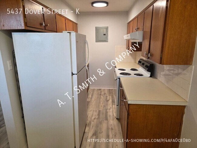 Building Photo - 5437 Dover St