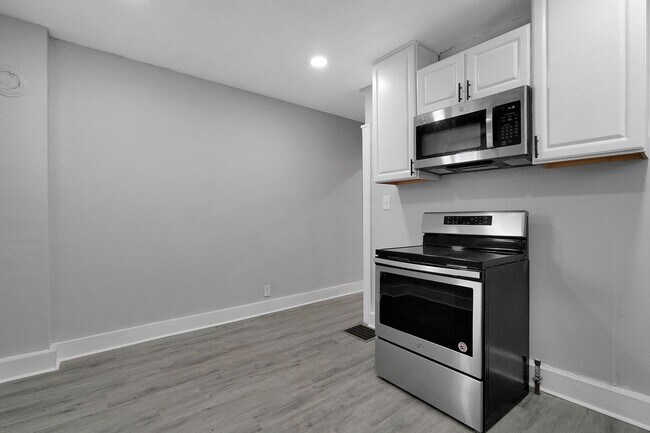 Building Photo - 1867-1869 Cleveland Ave