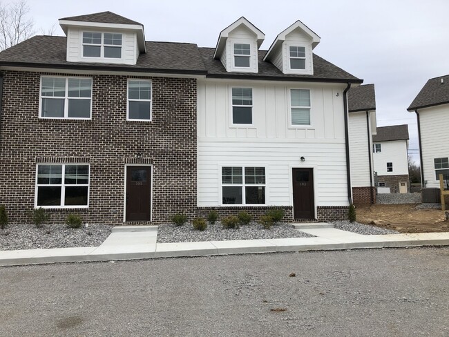 Building Photo - 2BD 2.5BA TOWNHOME FOR RENT NOW