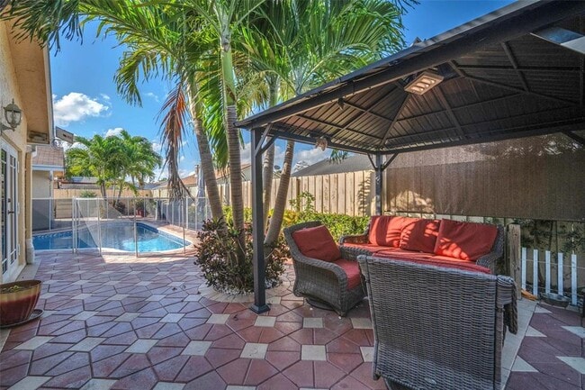 Building Photo - 4991 NW 72nd Ter