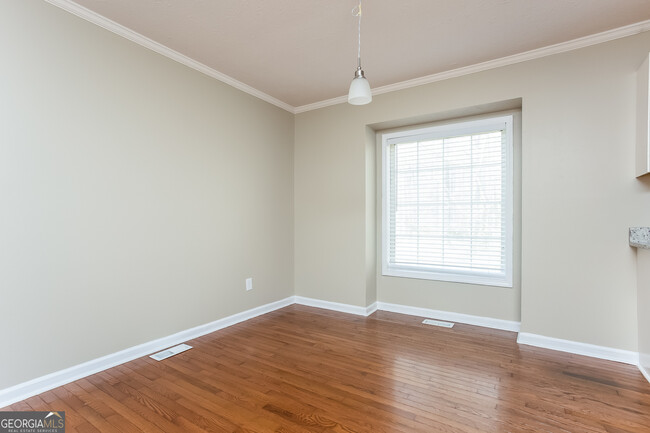 Building Photo - 3171 Pilgrims Dr