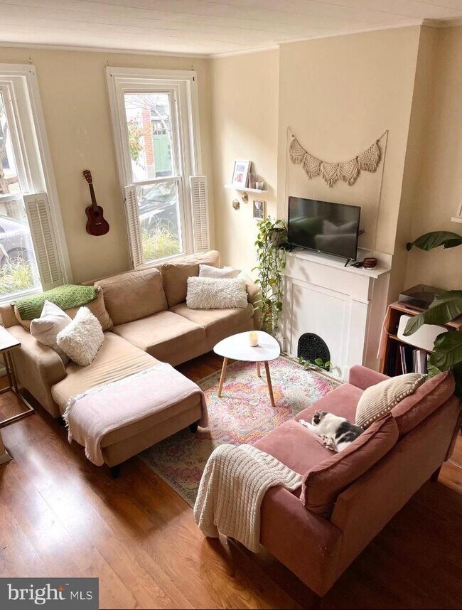 Building Photo - 861 N Taylor St