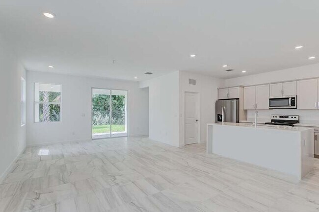 Building Photo - 7188 Trotwood Ln