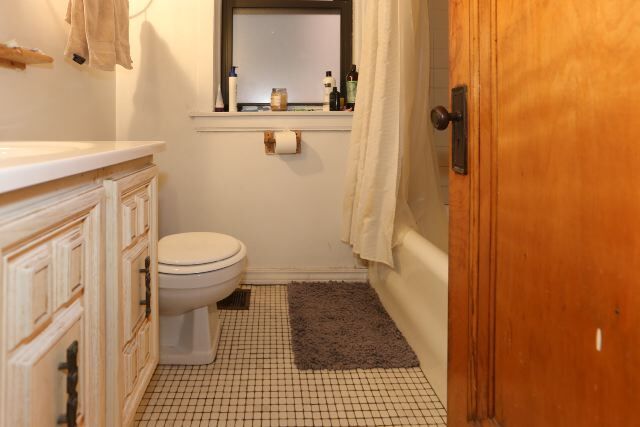 Building Photo - 851 W Fletcher St