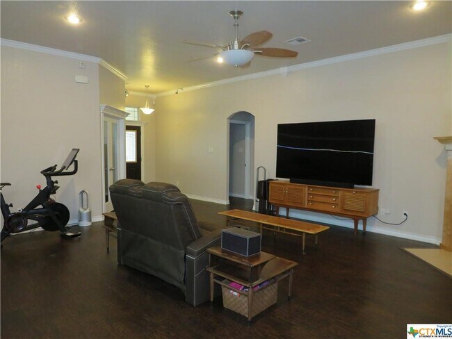 Building Photo - 4705 Bear River Trl