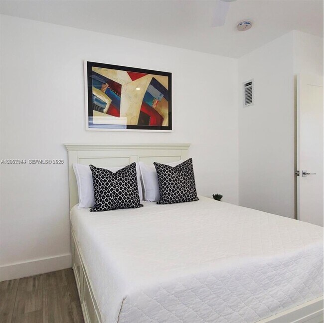 Building Photo - 7406 Gary Ave