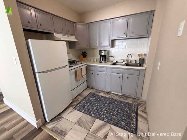Building Photo - Simple and comfortable 1 Bedroom 1 Bathroom at Rhodes Avenue!