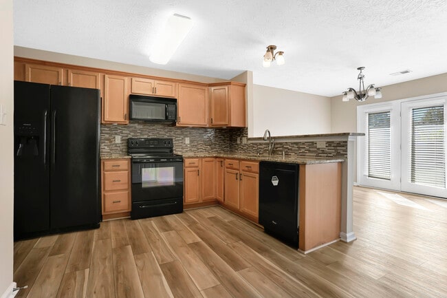 Building Photo - 3020 Maddie Ln