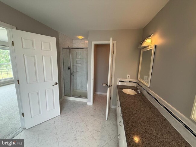 Building Photo - 918 Catoctin Cir NE