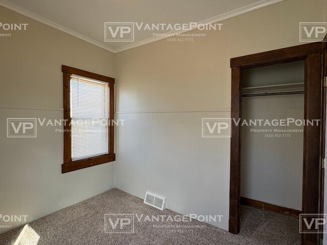 Building Photo - 2110 Lincoln St