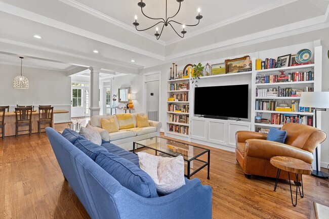 Building Photo - 105 Silverado Trail