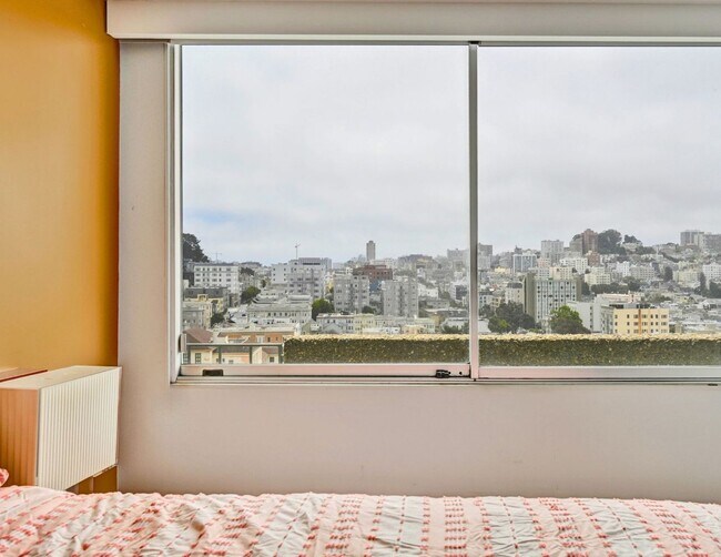 Building Photo - Designer Luxury. Iconic Views. Extraordinary Living.
