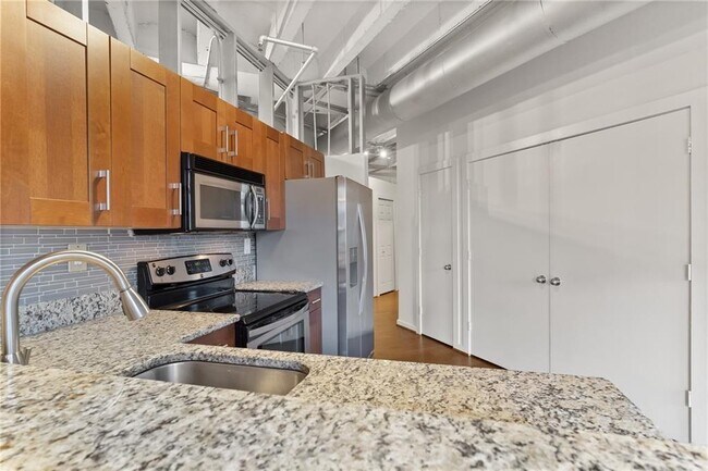 Building Photo - 878 Peachtree St NE