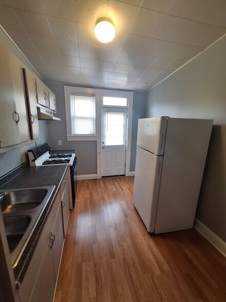 Building Photo - 3416 Cardenas Ave