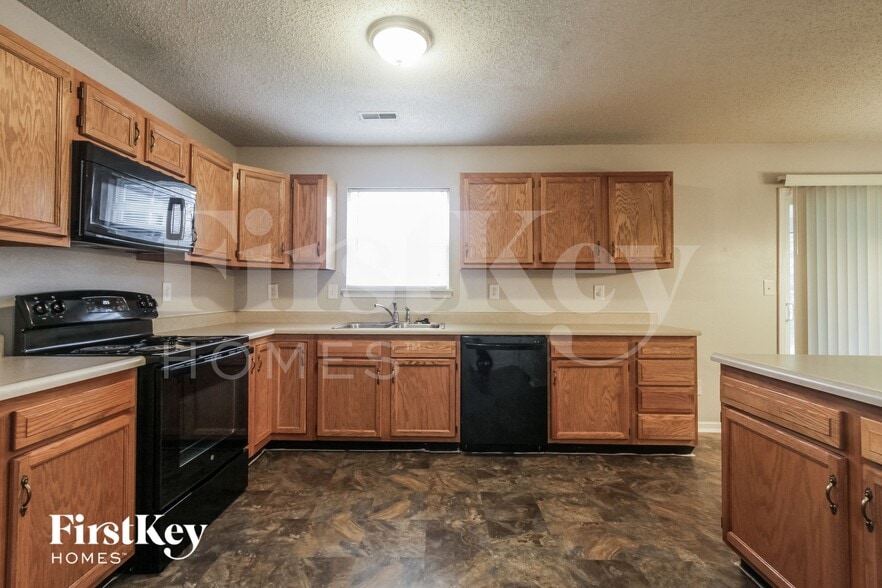 Building Photo - 8942 Leffler Ln