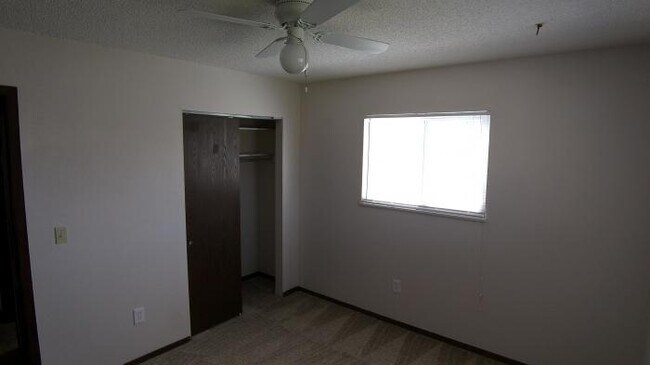 Building Photo - 2 bedroom in Loveland CO 80537