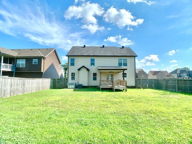 Building Photo - 1734 Ellie Piper Cir