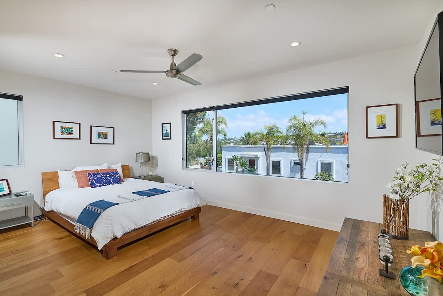 Building Photo - 2310 Edinburg Ave