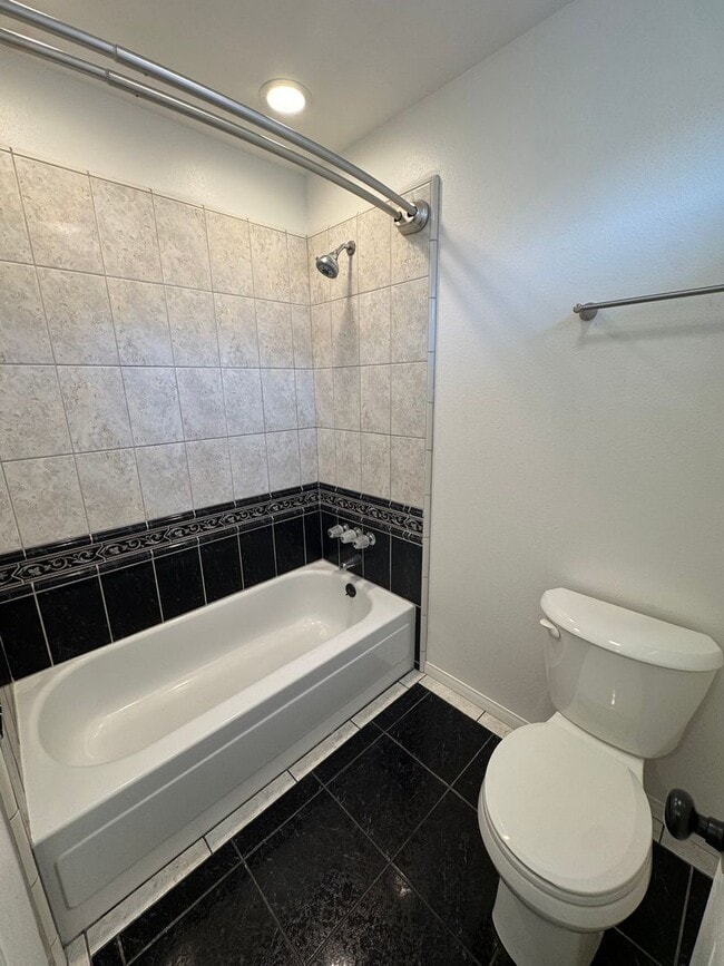 Building Photo - Comfort and Community in Thousand Oaks