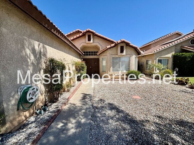 Building Photo - 14390 Hillsborough Dr