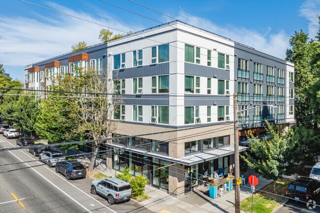 Building Photo - Jackson Street Apartments