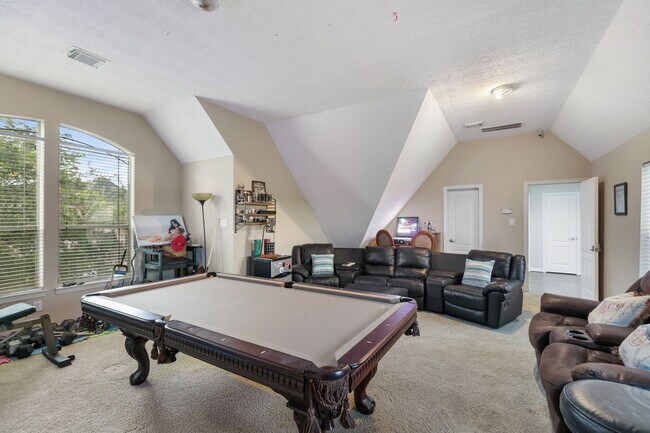 Building Photo - 2560 Costa Mesa Cir