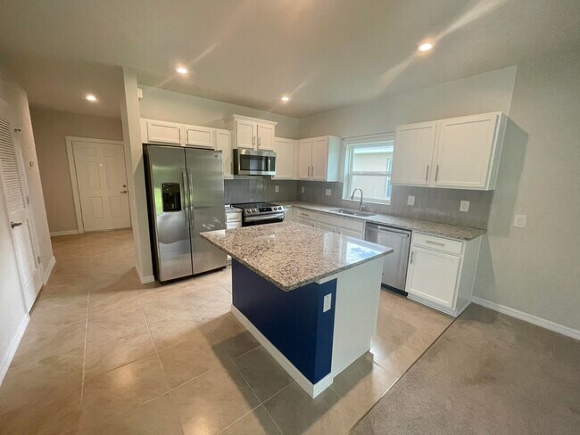 Building Photo - 3832 Lancove Way