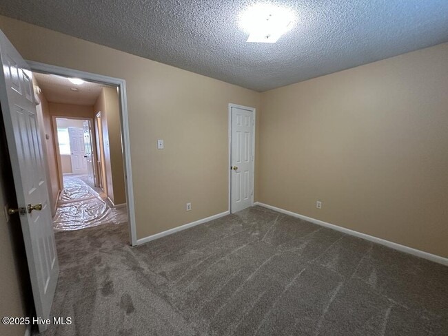 Building Photo - 502 Thyme Ct