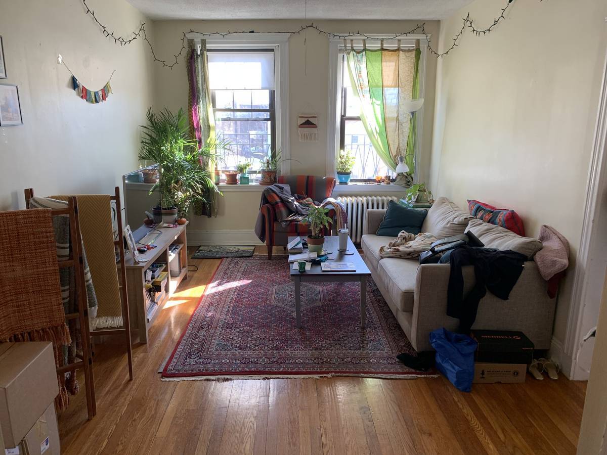 Building Photo - 185 Chestnut Hill Ave