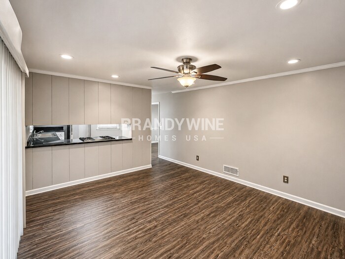 Building Photo - 4520 Dorset Cir