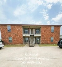 Building Photo - 2810 Leroy Cir