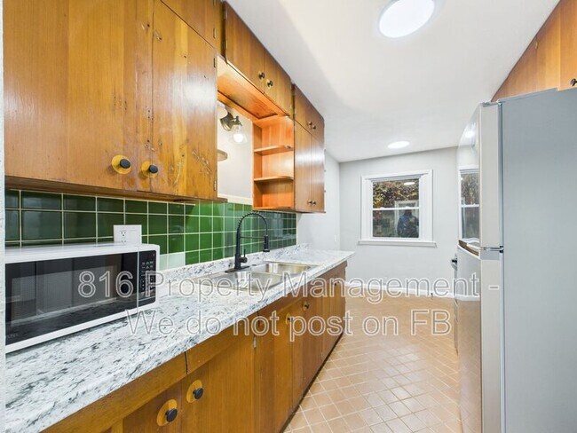 Building Photo - 7560 Prospect Ave