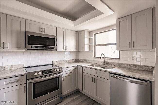 Building Photo - 16361 Dublin Cir