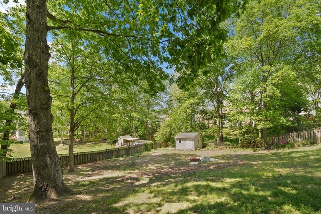 Building Photo - 10 Apple Blossom Ct