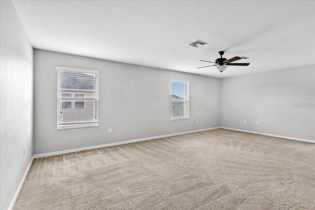 Building Photo - 1527 Angler Avenue