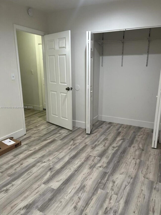 Building Photo - 5491 W 24th Ave