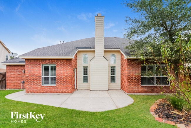 Building Photo - 20715 Pinebrook Hollow Ln