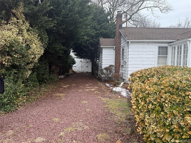 Building Photo - 143 East Ave