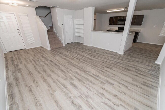 Building Photo - 5318 Hawksbury Creek Trail