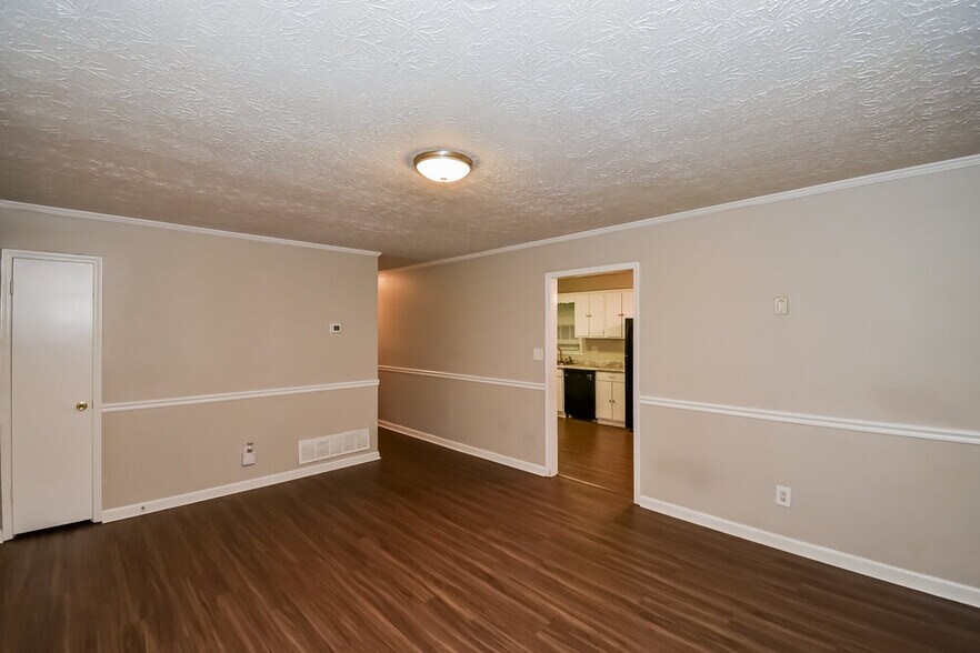 Building Photo - 3805 Nebo Rd