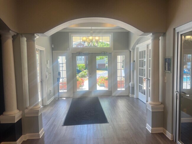 Building Photo - 2183 Norhardt Dr