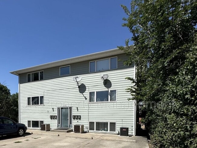 Building Photo - 1815 8th Ave N