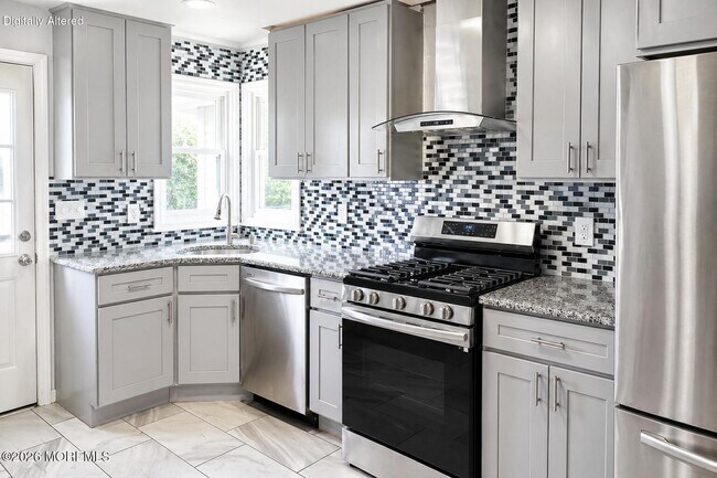 Building Photo - 145 Main St