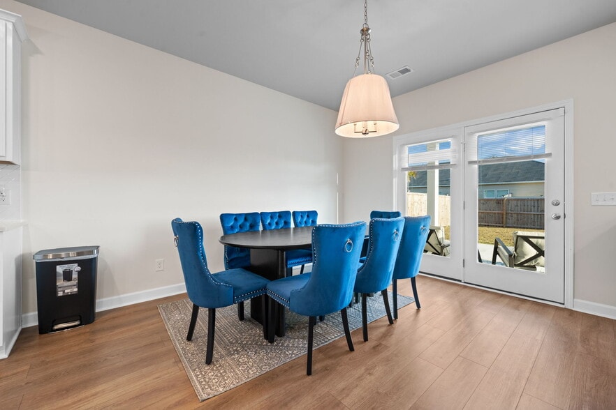 Building Photo - 188 Lucca Dr