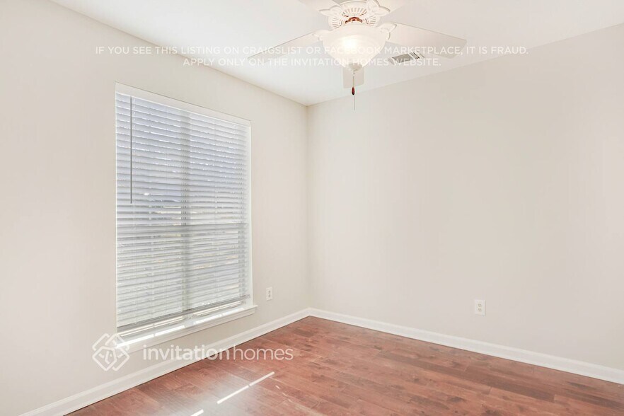 Building Photo - 893 Columbia Ct