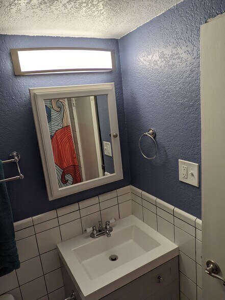 Building Photo - 655 N Pearl St