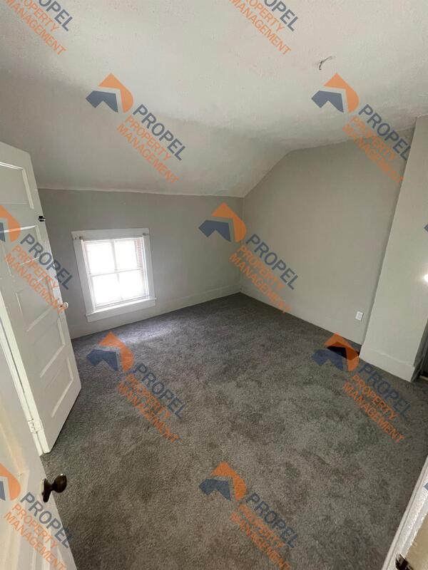 Building Photo - 411 W 3rd St