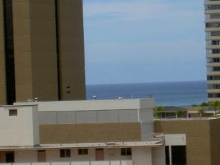 Building Photo - 320 Lili?uokalani Ave